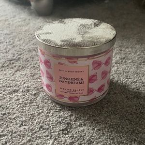 SunShine And Daydreams Bath And Body Works Candle